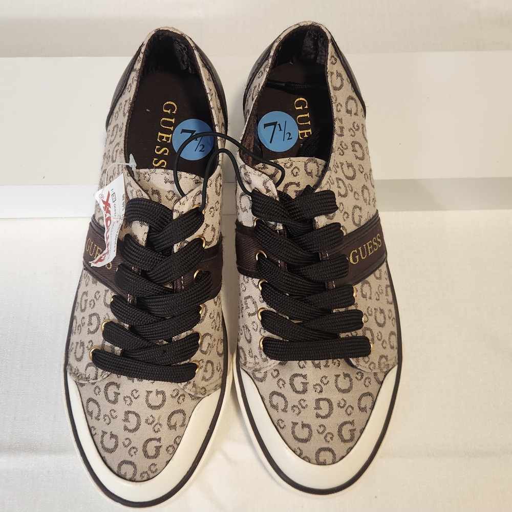 Guess‎ Women's Trainer Logo Patterned Sneakers Size 7.5 Brown NWT